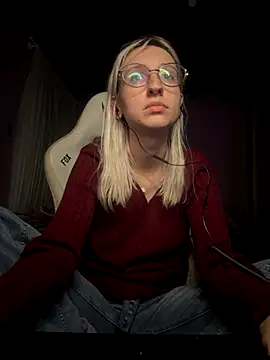 bunnydark00 online show from 2, 10, 2025