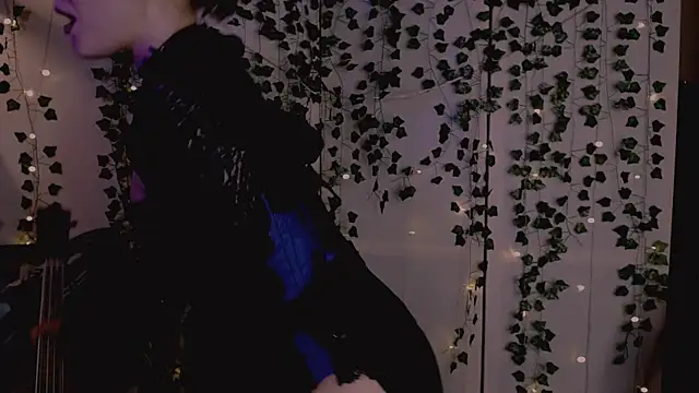 risha laas online show from 10, 10, 2025