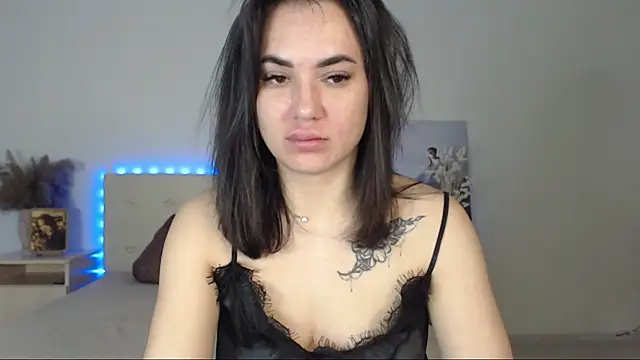 Snapshot of RoxannePure chatting on 3, 3, 2025 RoxannePure online show from 3, 3, 2025