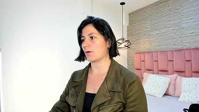 Snapshot of SarahDeyvis chatting on 20, 1, 2025 SarahDeyvis online show from 20, 1, 2025