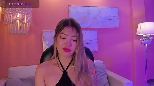 EveBensonX online show from 23, 2, 2025