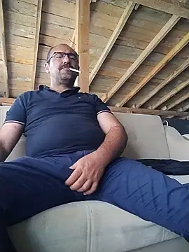 masculine bear daddy online show from 31, 5, 2026