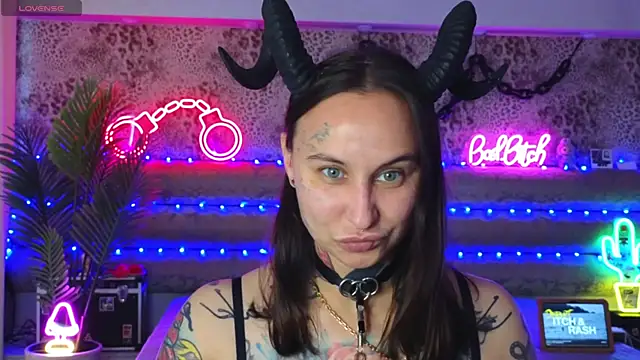 Snapshot of Cool_Freak_ chatting on 6, 6, 2026 Cool Freak online show from 6, 6, 2026
