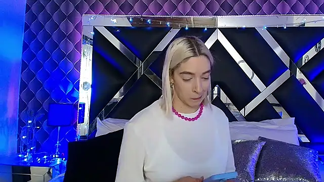 victoriaa lee  online show from 10, 3, 2026