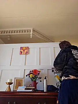 Snapshot of mossy_kiss chatting on 6, 12, 2024 mossy kiss online show from 6, 12, 2024