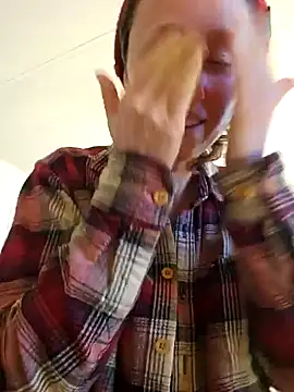 Snapshot of mossy_kiss chatting on 8, 12, 2024 mossy kiss online show from 8, 12, 2024