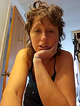 Snapshot of mossy_kiss chatting on 9, 2, 2025 mossy kiss online show from 9, 2, 2025