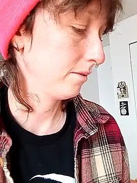 Snapshot of mossy_kiss chatting on 13, 2, 2025 mossy kiss online show from 13, 2, 2025