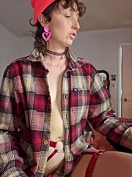 Snapshot of mossy_kiss chatting on 13, 2, 2025 mossy kiss online show from 13, 2, 2025