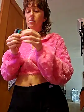 Snapshot of mossy_kiss chatting on 15, 2, 2025 mossy kiss online show from 15, 2, 2025