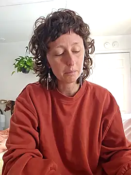 Snapshot of mossy_kiss chatting on 1, 2, 2026 mossy kiss online show from 1, 2, 2026