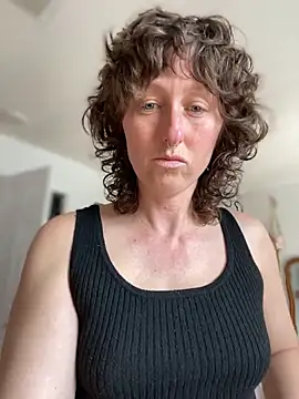 Snapshot of mossy_kiss chatting on 15, 3, 2026 mossy kiss online show from 15, 3, 2026