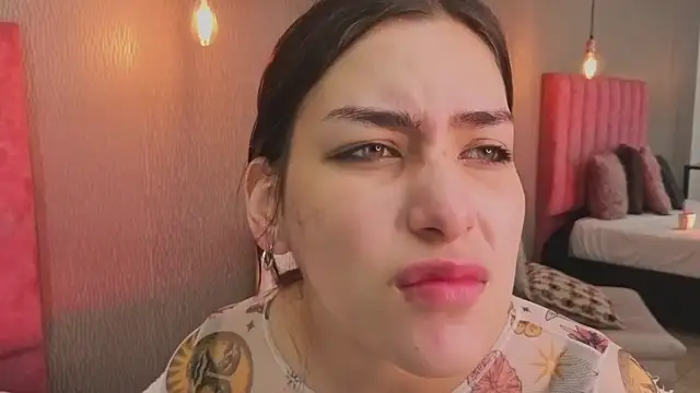 Alexa Thaylor  online show from 9, 4, 2026