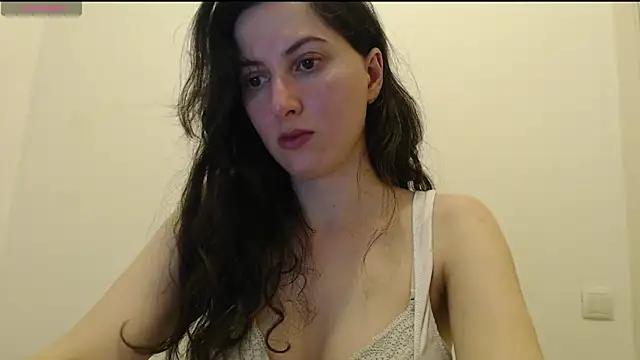  Hot Lady  online show from 20, 4, 2026