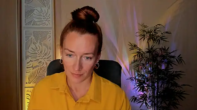 RebeccaMartinez online show from 25, 7, 2026