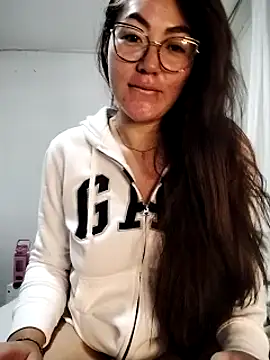 katha steele  online show from 14, 1, 2025