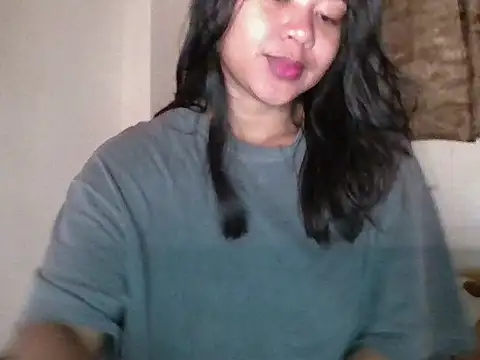 Snapshot of _smiling4u_ chatting on 7, 5, 2026 smiling4u online show from 7, 5, 2026