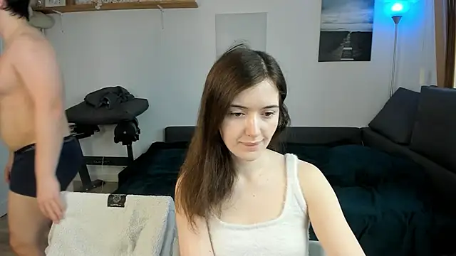 PollyFlame online show from 2, 3, 2025