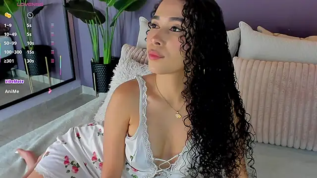 Snapshot of susan_cute198 chatting on 9, 9, 2025 susan cute198 online show from 9, 9, 2025