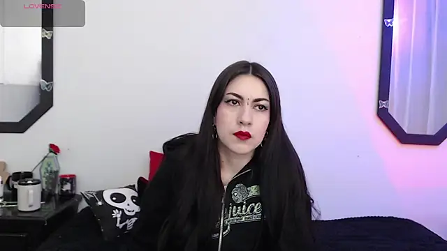 Amy Aloqua online show from 30, 9, 2025