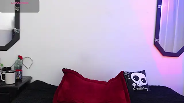 Amy Aloqua online show from 6, 10, 2025