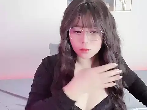   Lyly   online show from 26, 11, 2025