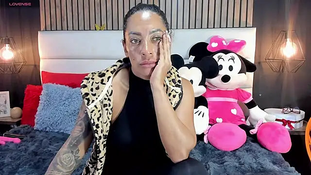 NiicolleMiller online show from 19, 3, 2025