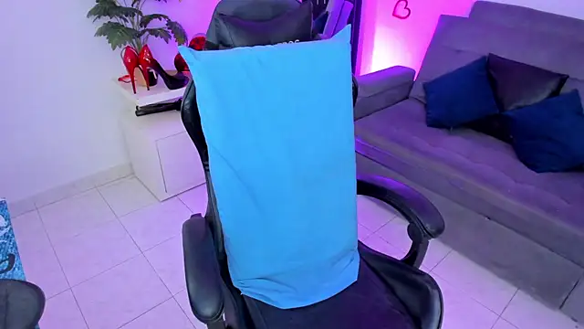 BellaFlaming online show from 21, 3, 2025