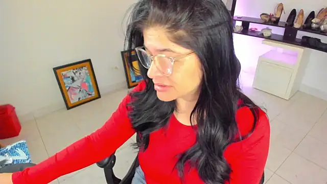 BellaFlaming online show from 24, 4, 2026