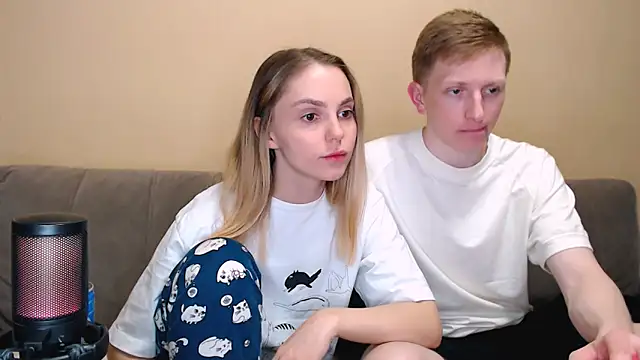 juliaanddima online show from 10, 5, 2026
