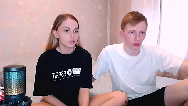 juliaanddima online show from 19, 5, 2026