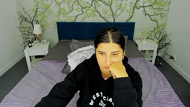 Linda EX online show from 5, 12, 2024