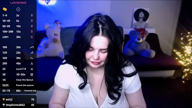 Emily Mo online show from 7, 1, 2025