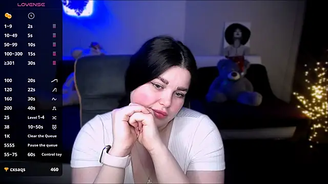 Emily Mo online show from 8, 1, 2025