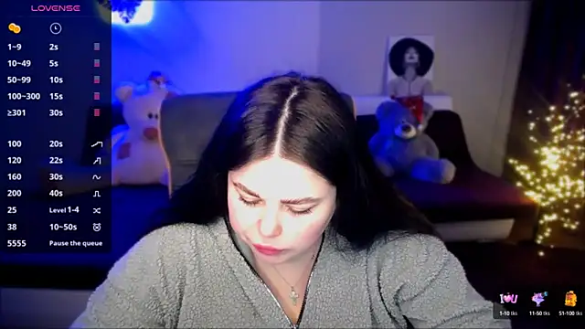 Emily Mo online show from 13, 1, 2025