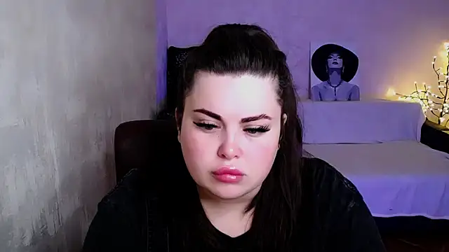 Snapshot of Emily_Mo chatting on 26, 7, 2026 Emily Mo online show from 26, 7, 2026