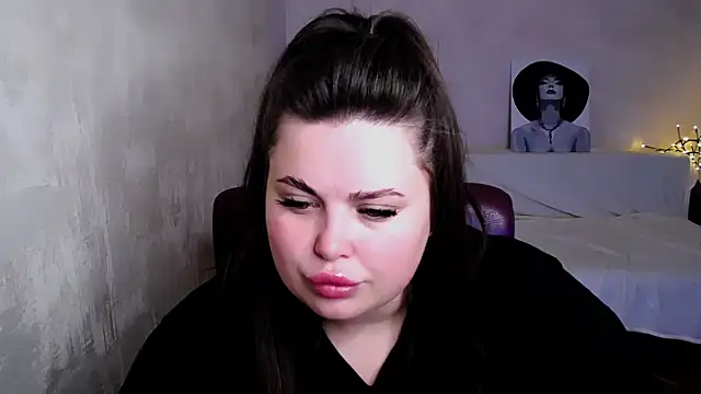 Snapshot of Emily_Mo chatting on 5, 8, 2026 Emily Mo online show from 5, 8, 2026