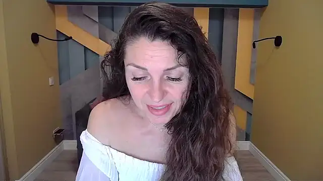 EllaLong online show from 15, 12, 2024