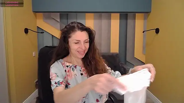 EllaLong online show from 29, 1, 2025