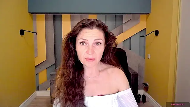 EllaLong online show from 18, 2, 2025