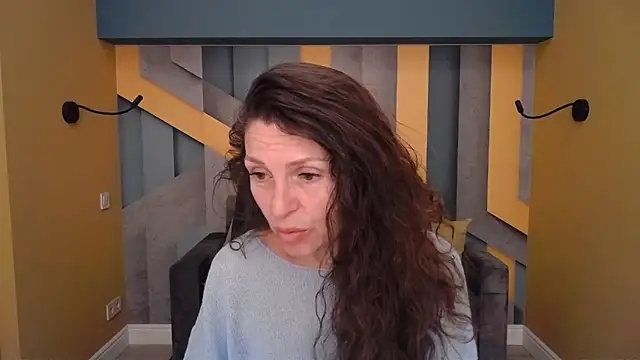 EllaLong online show from 25, 4, 2026