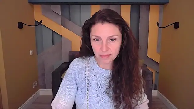Snapshot of EllaLong chatting on 29, 4, 2026 EllaLong online show from 29, 4, 2026