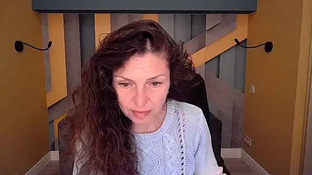 Snapshot of EllaLong chatting on 1, 5, 2026 EllaLong online show from 1, 5, 2026
