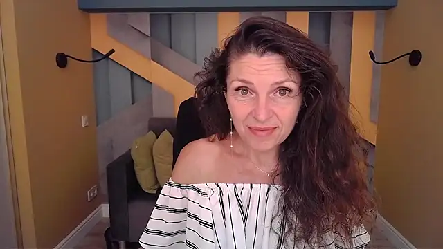 EllaLong online show from 1, 7, 2026