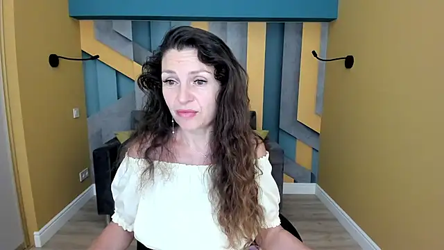 EllaLong online show from 29, 7, 2026