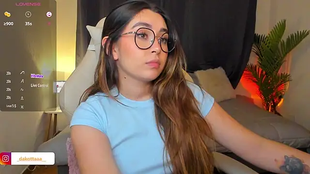 dakottaa  online show from 21, 4, 2026