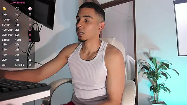 Snapshot of joss_111 chatting on 17, 12, 2024 joss 111 online show from 17, 12, 2024