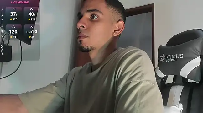 Snapshot of joss_111 chatting on 11, 2, 2025 joss 111 online show from 11, 2, 2025