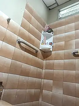 DanelyLopez online show from 12, 12, 2024