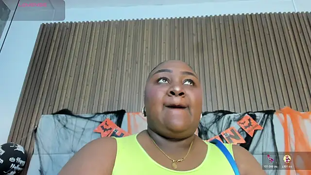 Saravy Blandon online show from 28, 10, 2025